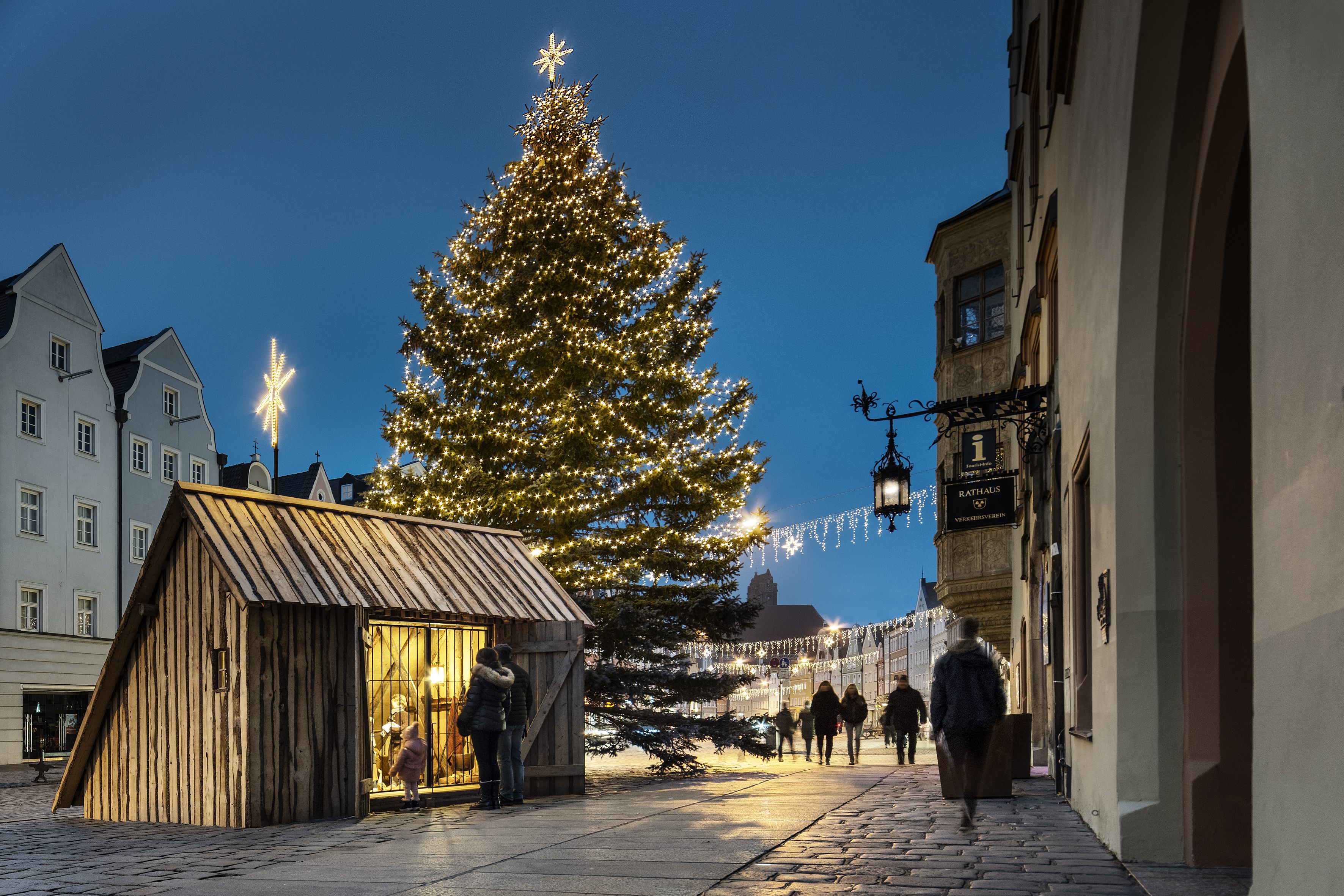 Christkindlmarkt Landshut. Bild: @Peter Litvai